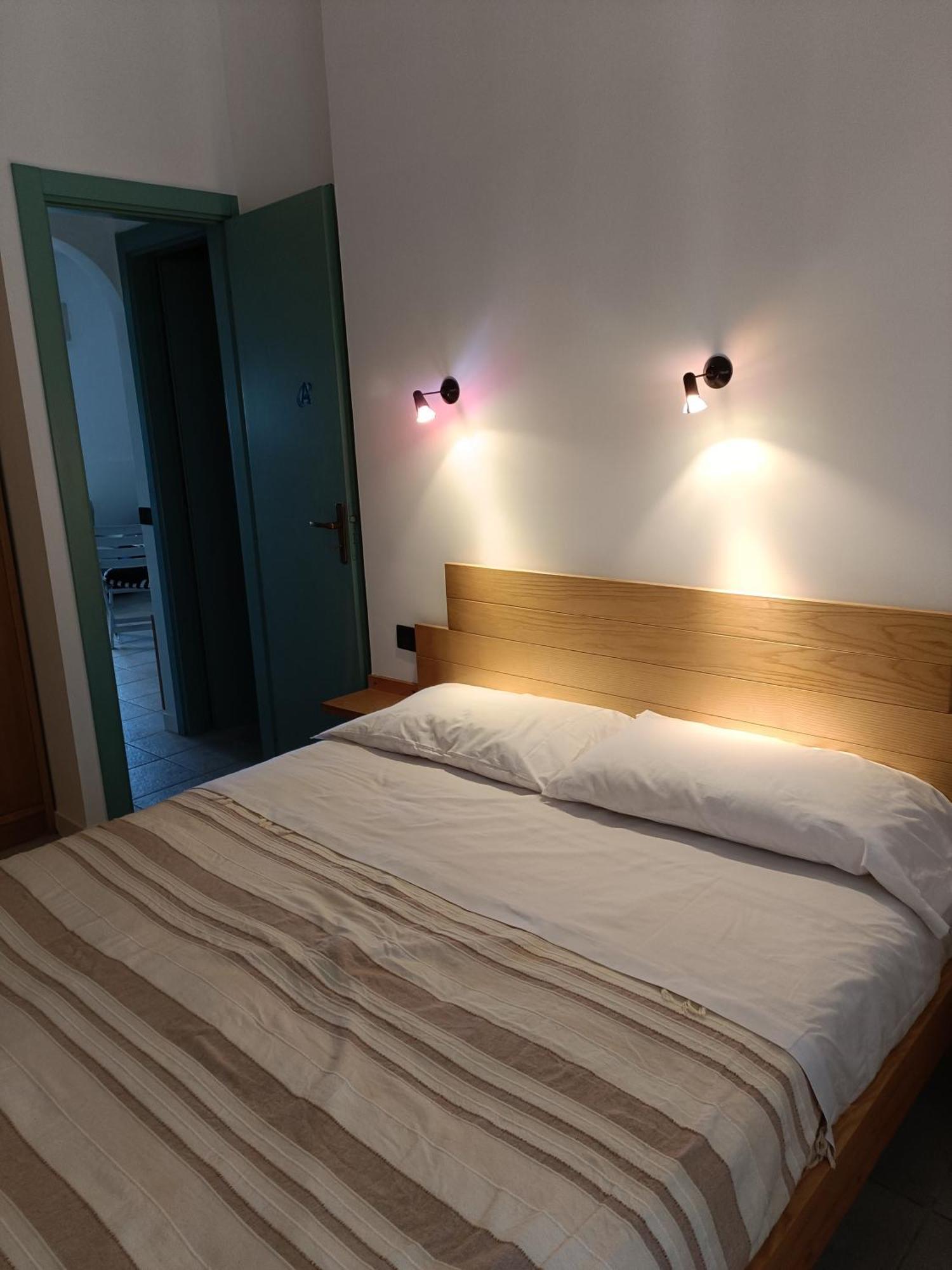 Casa Vacanze Margarita Sant'Alessio Siculo Eksteriør billede