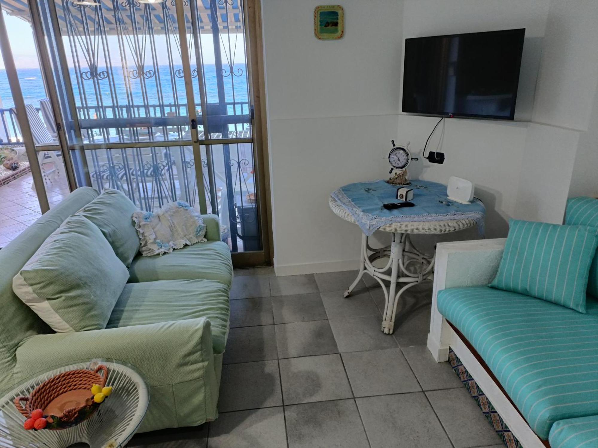 Casa Vacanze Margarita Sant'Alessio Siculo Eksteriør billede